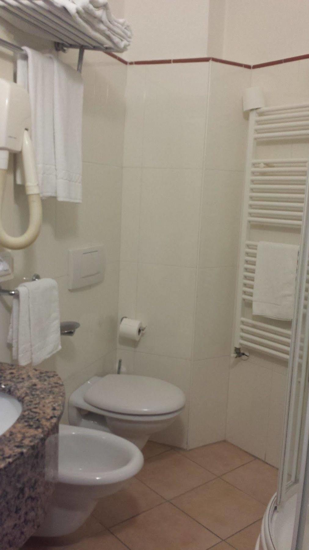 Perticari Hotell Pesaro Rum bild