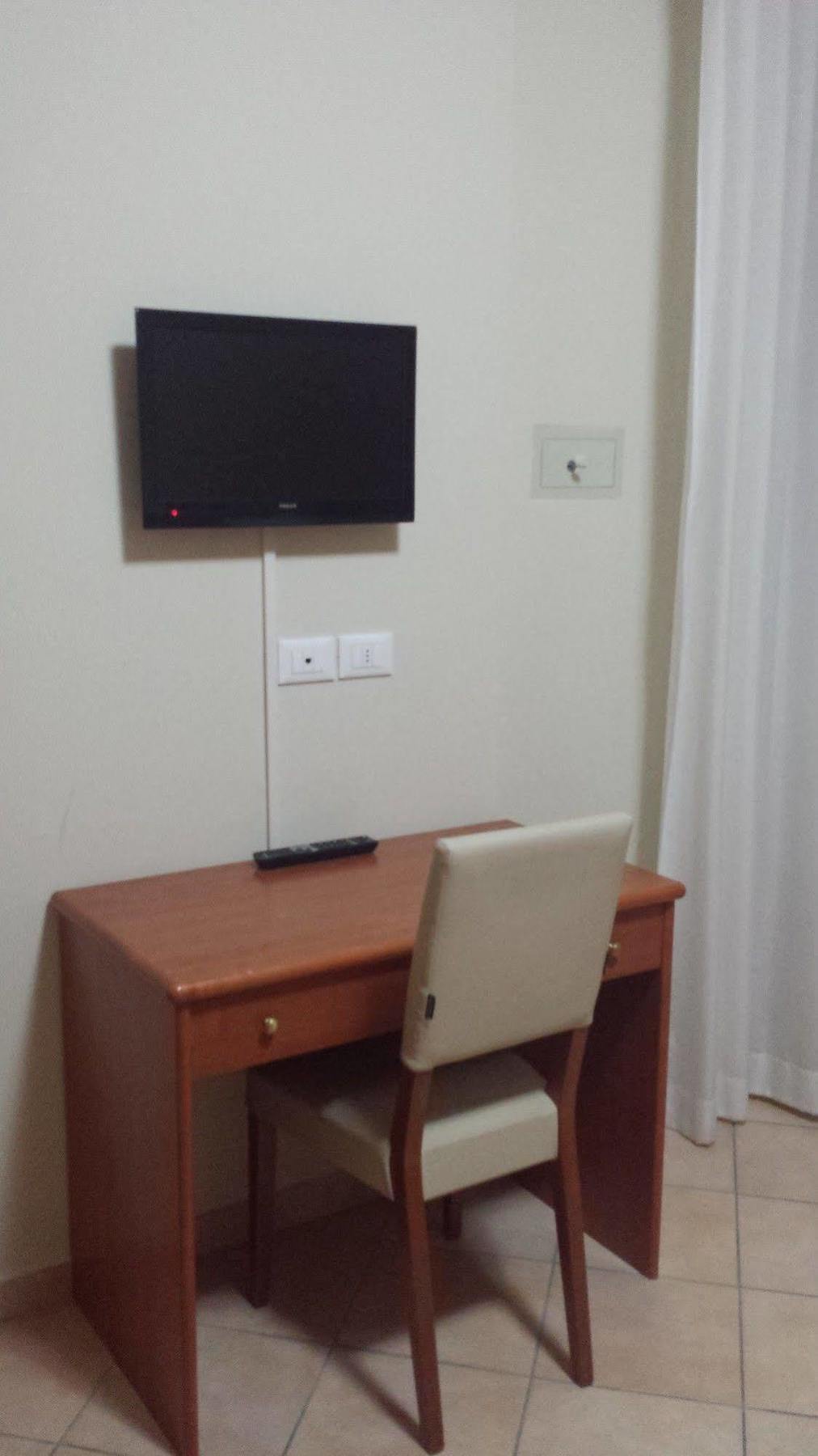Perticari Hotell Pesaro Exteriör bild